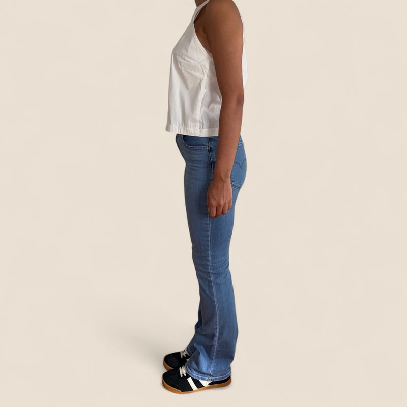 Levi’s 725 High Rise Bootcut Jeans – Light Blue Denim