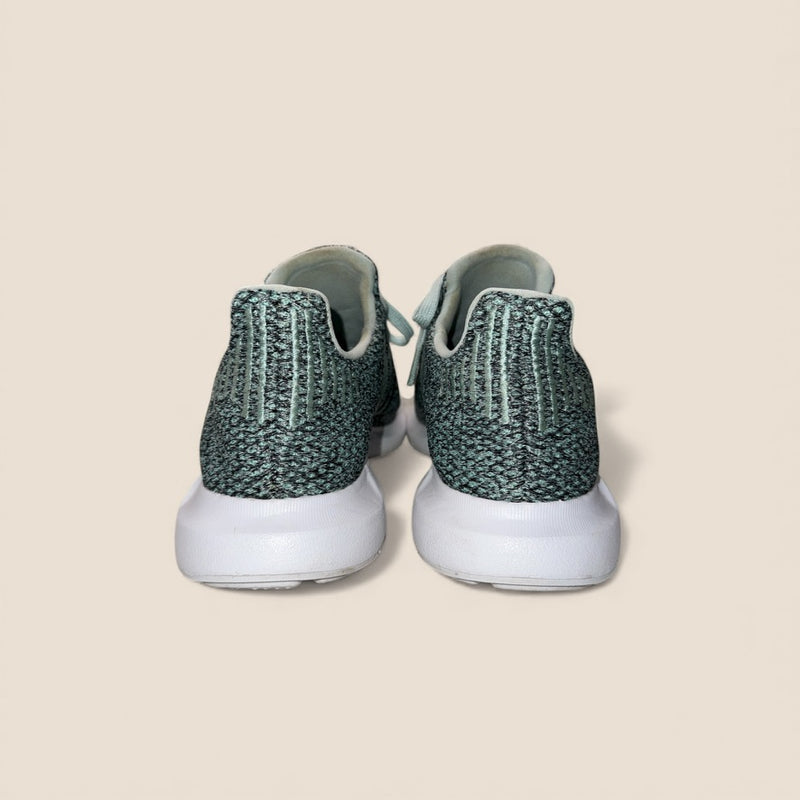 Adidas Sneakers – Lightweight and Comfortable