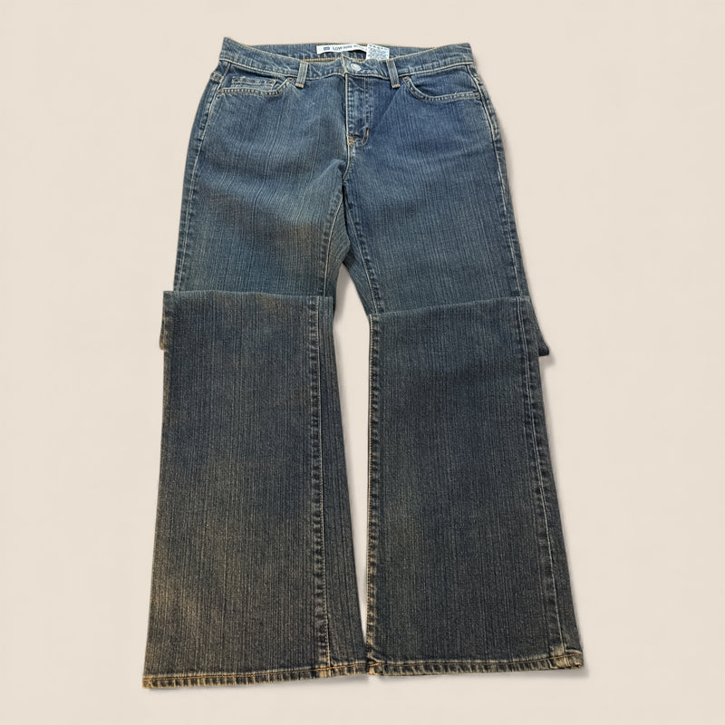 GAP Low Rise Bootcut Jeans – Never Worn